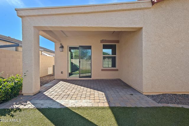 10802 W SADDLEHORN Road, Peoria, AZ 85383