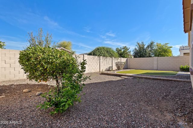 10802 W SADDLEHORN Road, Peoria, AZ 85383