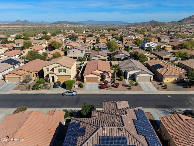 10802 W SADDLEHORN Road, Peoria, AZ 85383