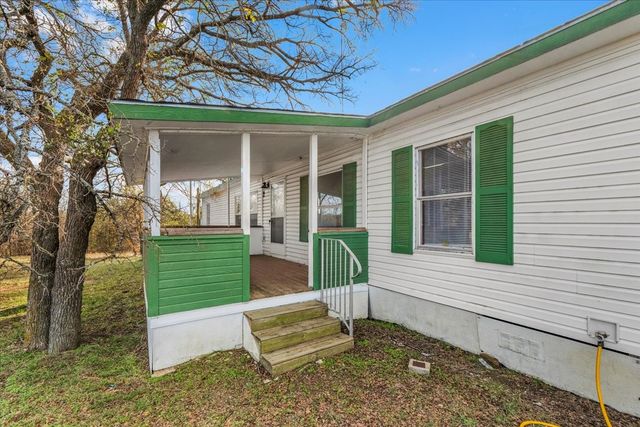 1956 S FM 129, Santo, TX 76472