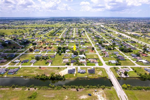 1728 NE 22nd Terrace, Cape Coral, FL 33909