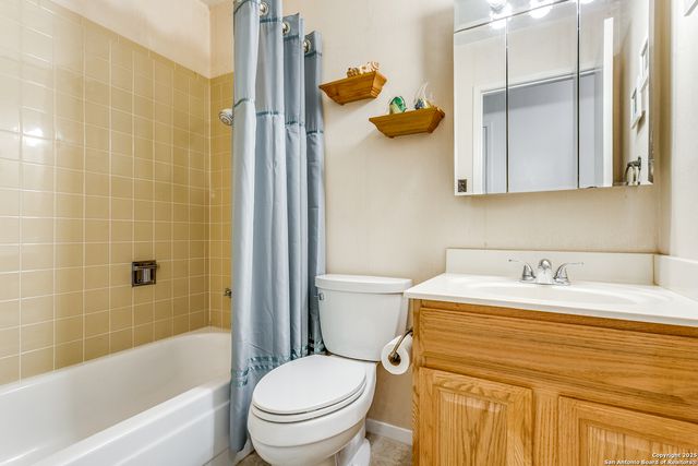 7616 Old Spanish Tr, Live Oak, TX 78233