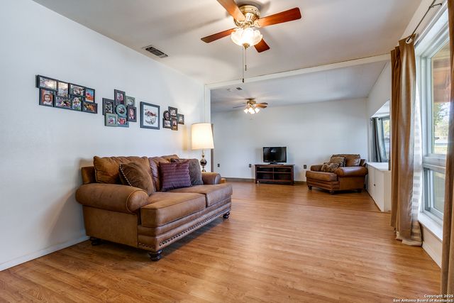 7616 Old Spanish Tr, Live Oak, TX 78233