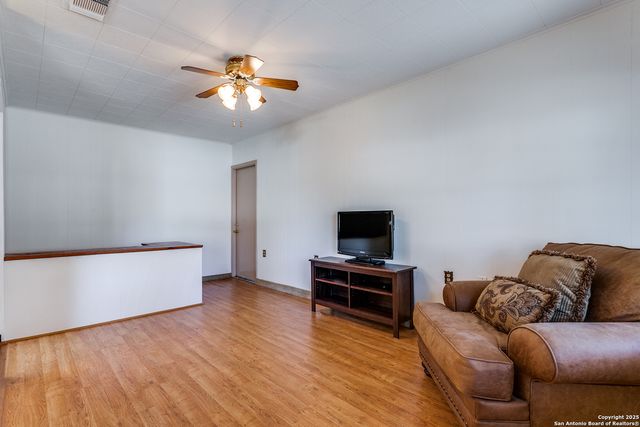 7616 Old Spanish Tr, Live Oak, TX 78233