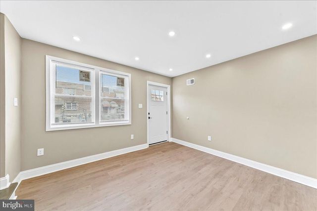 610 E ANNSBURY ST, Philadelphia, PA 19120