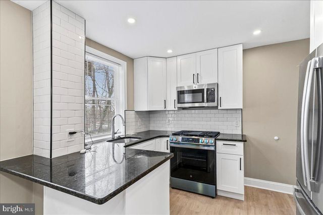 610 E ANNSBURY ST, Philadelphia, PA 19120