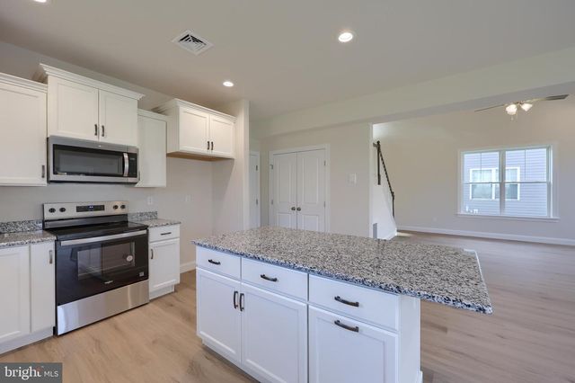 115 ELI DR, York, PA 17404