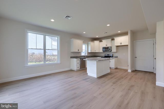 115 ELI DR, York, PA 17404