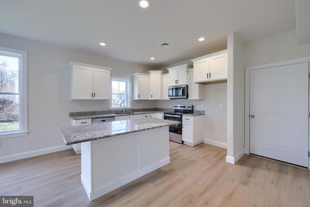 115 ELI DR, York, PA 17404