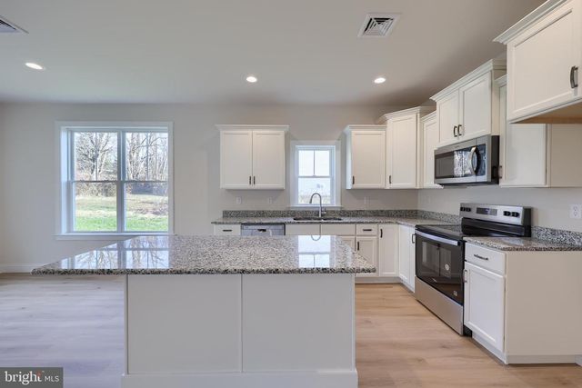 115 ELI DR, York, PA 17404