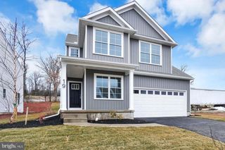 115 ELI DR, York, PA 17404