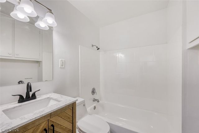 1325 East Oakey Boulevard, Las Vegas, NV 89104