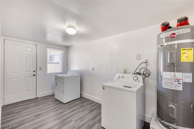 1325 East Oakey Boulevard, Las Vegas, NV 89104