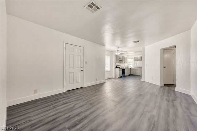 1325 East Oakey Boulevard, Las Vegas, NV 89104