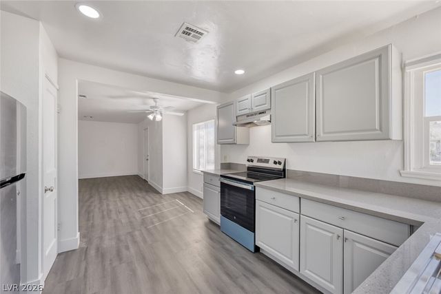 1325 East Oakey Boulevard, Las Vegas, NV 89104