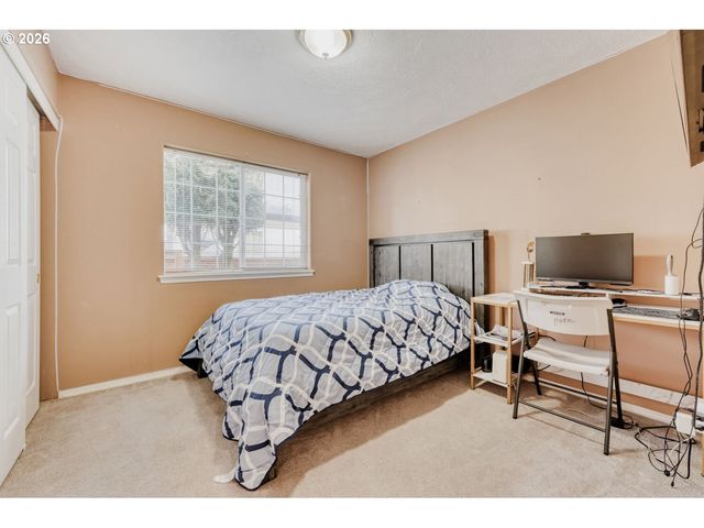 14452 Se TERRITORY Dr, Clackamas, OR 97015