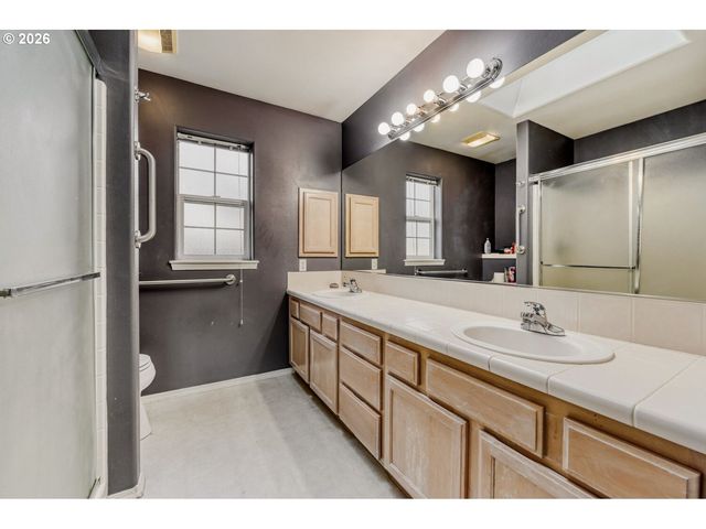 14452 Se TERRITORY Dr, Clackamas, OR 97015