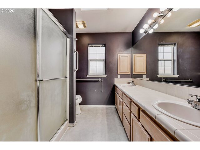 14452 Se TERRITORY Dr, Clackamas, OR 97015