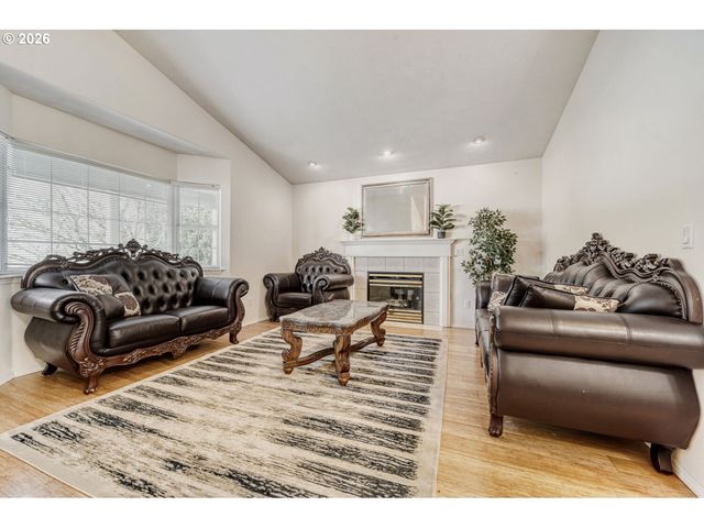 14452 Se TERRITORY Dr, Clackamas, OR 97015