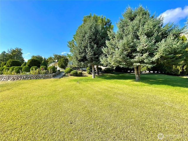 59 G Copple Road, Omak, WA 98841