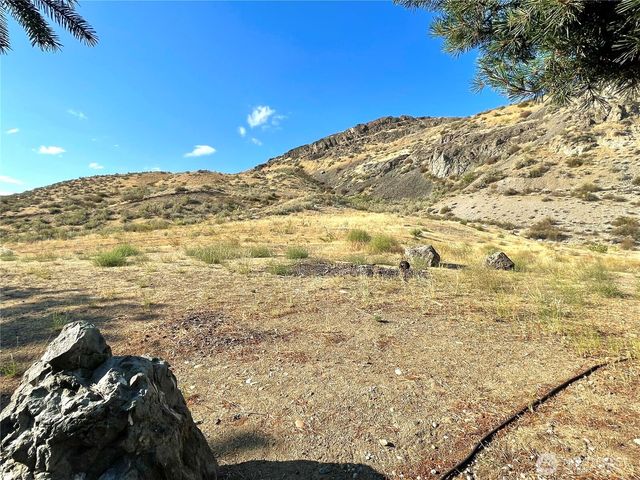 59 G Copple Road, Omak, WA 98841