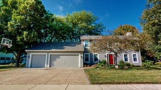 940 Old Tower ROAD, Oconomowoc, WI 53066