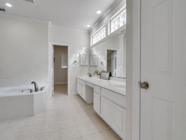 4810 N Pine Brook Way, Pasadena, TX 77059