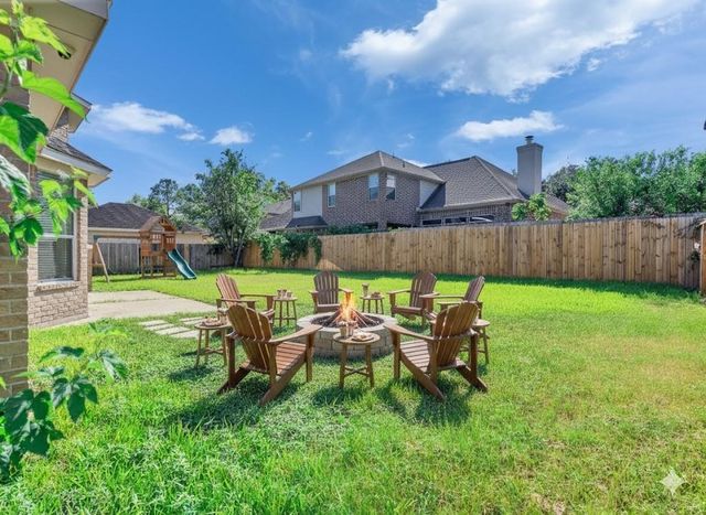 4810 N Pine Brook Way, Pasadena, TX 77059
