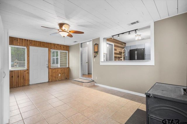 606 Glazner Street, Hawkins, TX 75765