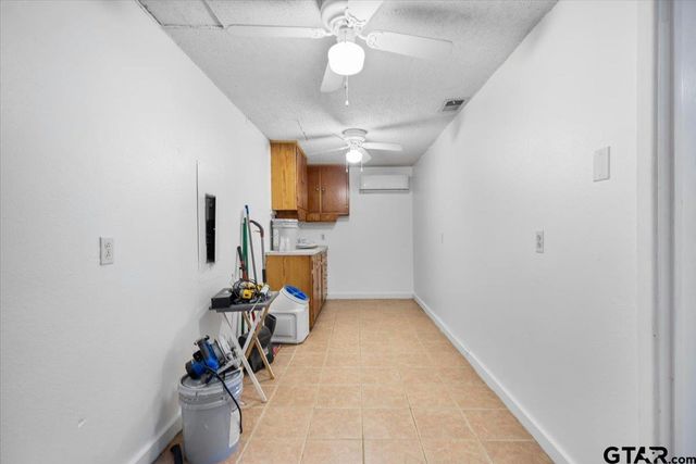 606 Glazner Street, Hawkins, TX 75765