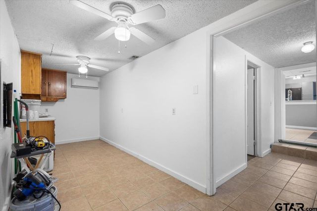 606 Glazner Street, Hawkins, TX 75765