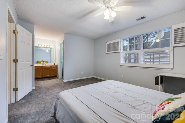 5925 Prescott Court, Charlotte, NC 28269