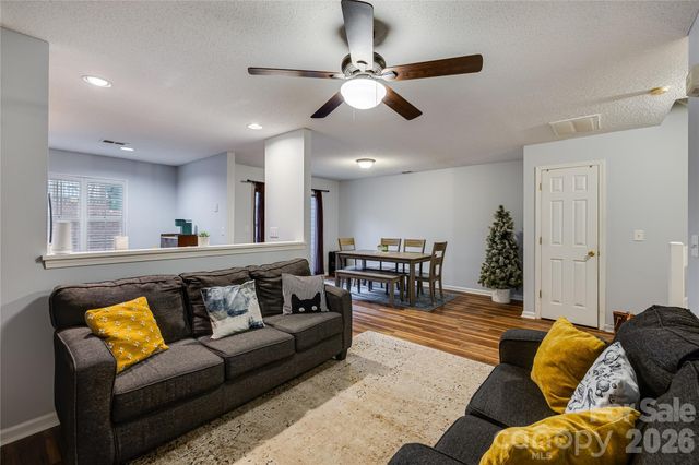 5925 Prescott Court, Charlotte, NC 28269