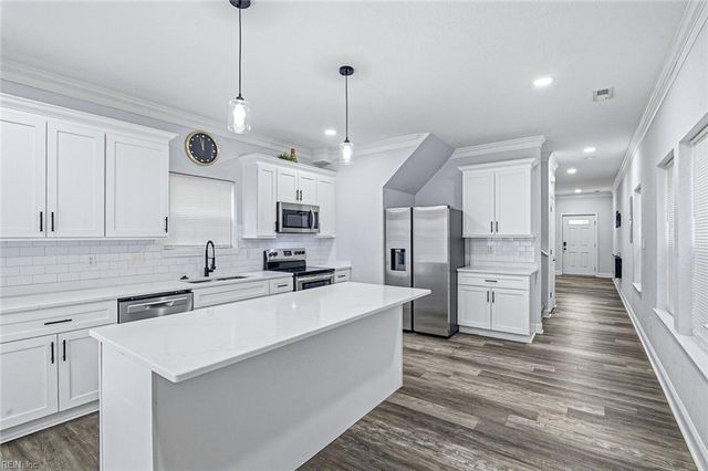 416 Harrison ST, Hampton, VA 23669