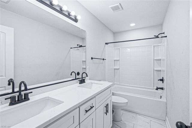 416 Harrison ST, Hampton, VA 23669