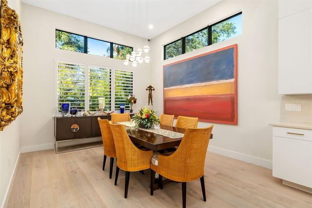 1879 HIBISCUS STREET, Sarasota, FL 34239