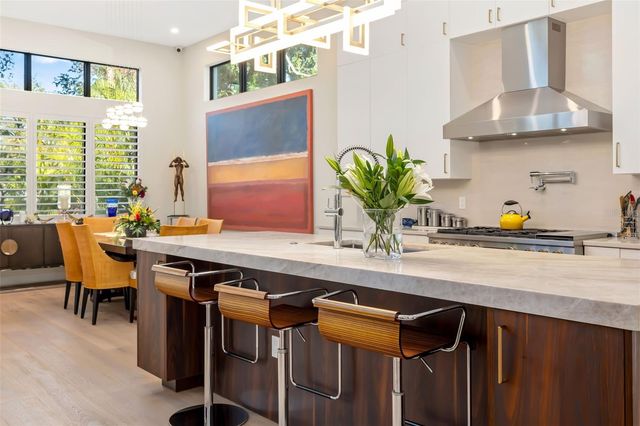 1879 HIBISCUS STREET, Sarasota, FL 34239