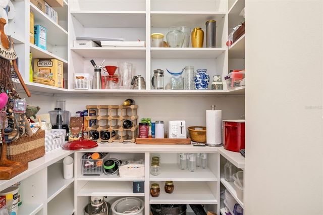 1879 HIBISCUS STREET, Sarasota, FL 34239