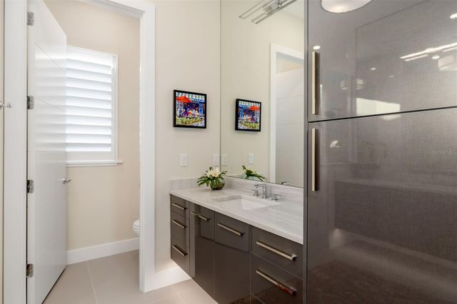 1879 HIBISCUS STREET, Sarasota, FL 34239