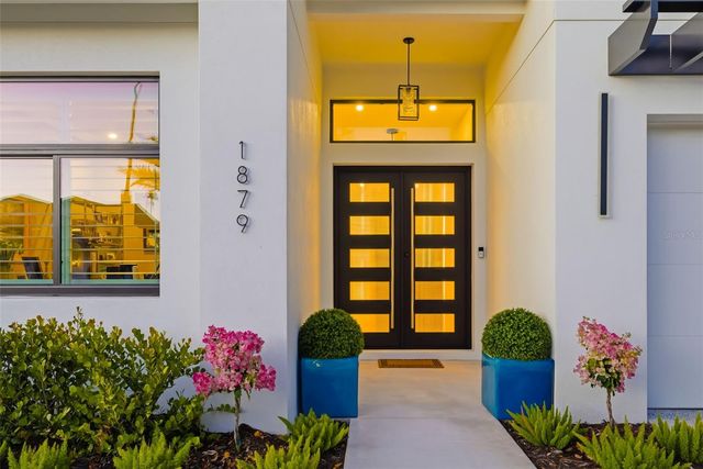 1879 HIBISCUS STREET, Sarasota, FL 34239