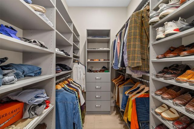 1879 HIBISCUS STREET, Sarasota, FL 34239