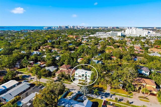 1879 HIBISCUS STREET, Sarasota, FL 34239