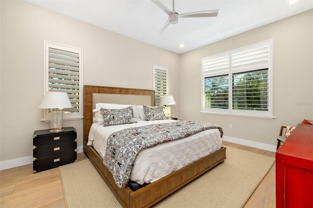 1879 HIBISCUS STREET, Sarasota, FL 34239