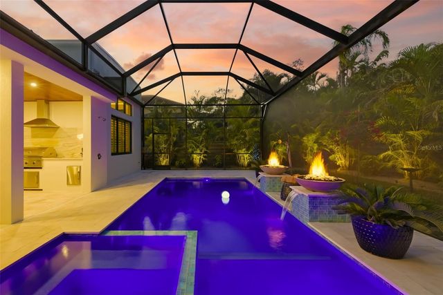 1879 HIBISCUS STREET, Sarasota, FL 34239