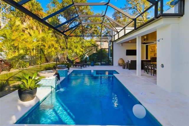 1879 HIBISCUS STREET, Sarasota, FL 34239