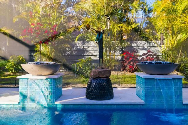 1879 HIBISCUS STREET, Sarasota, FL 34239