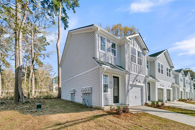 147 Berry Shoals Drive, Summerville, SC 29485