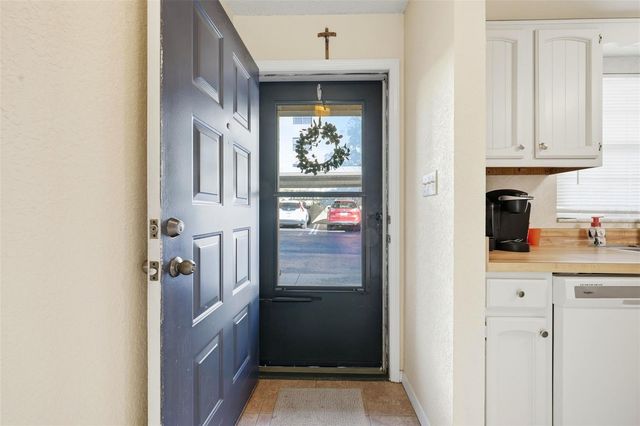 110 N TREMAIN STREET 109, Mount Dora, FL 32757