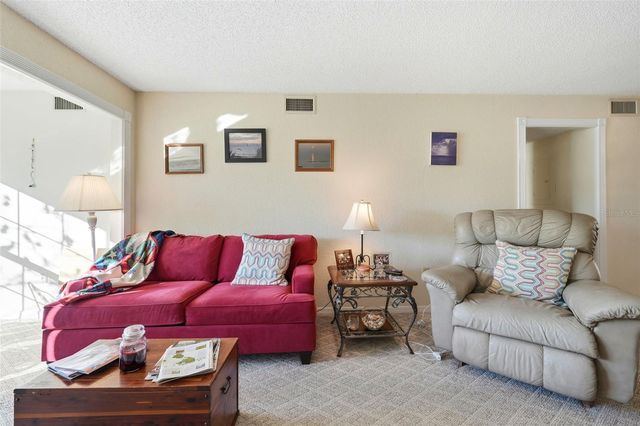 110 N TREMAIN STREET 109, Mount Dora, FL 32757