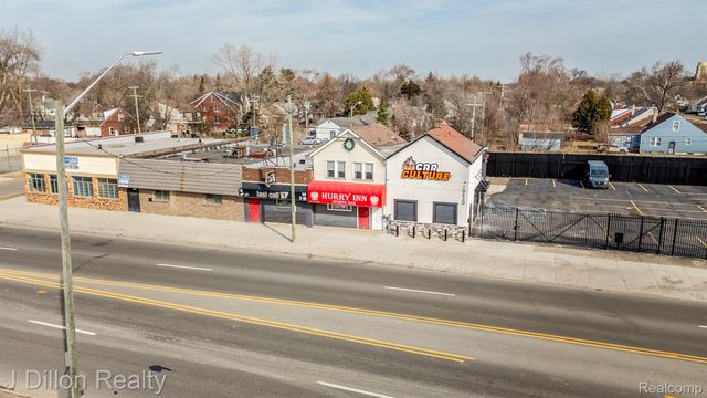 19430 W WARREN Avenue, Detroit, MI 48228